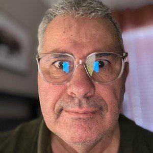 Meet your Posher, Dean